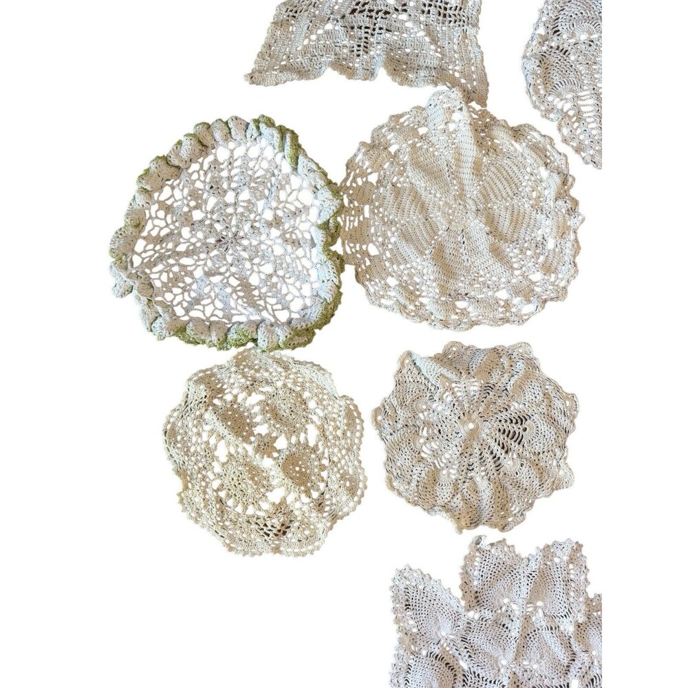 Vintage Crochet Doilies Lot Of 15 Various Sizes Dainty Wedding Country Cottage - Picture 2 of 7